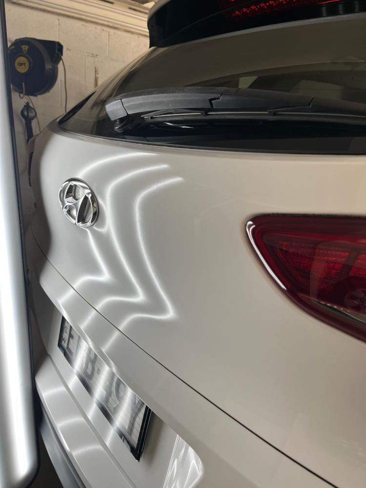 hyundai rear panel with dent repaired